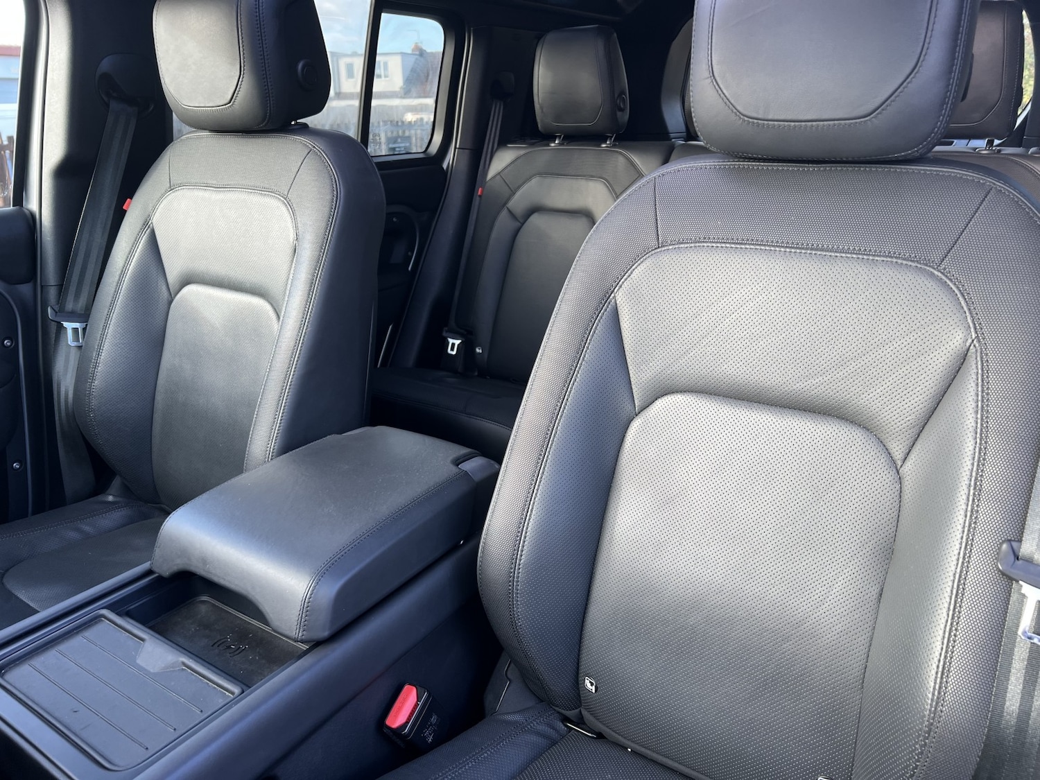 Used Land Rover Defender 110 2023 for sale - 76769802: Photo 17