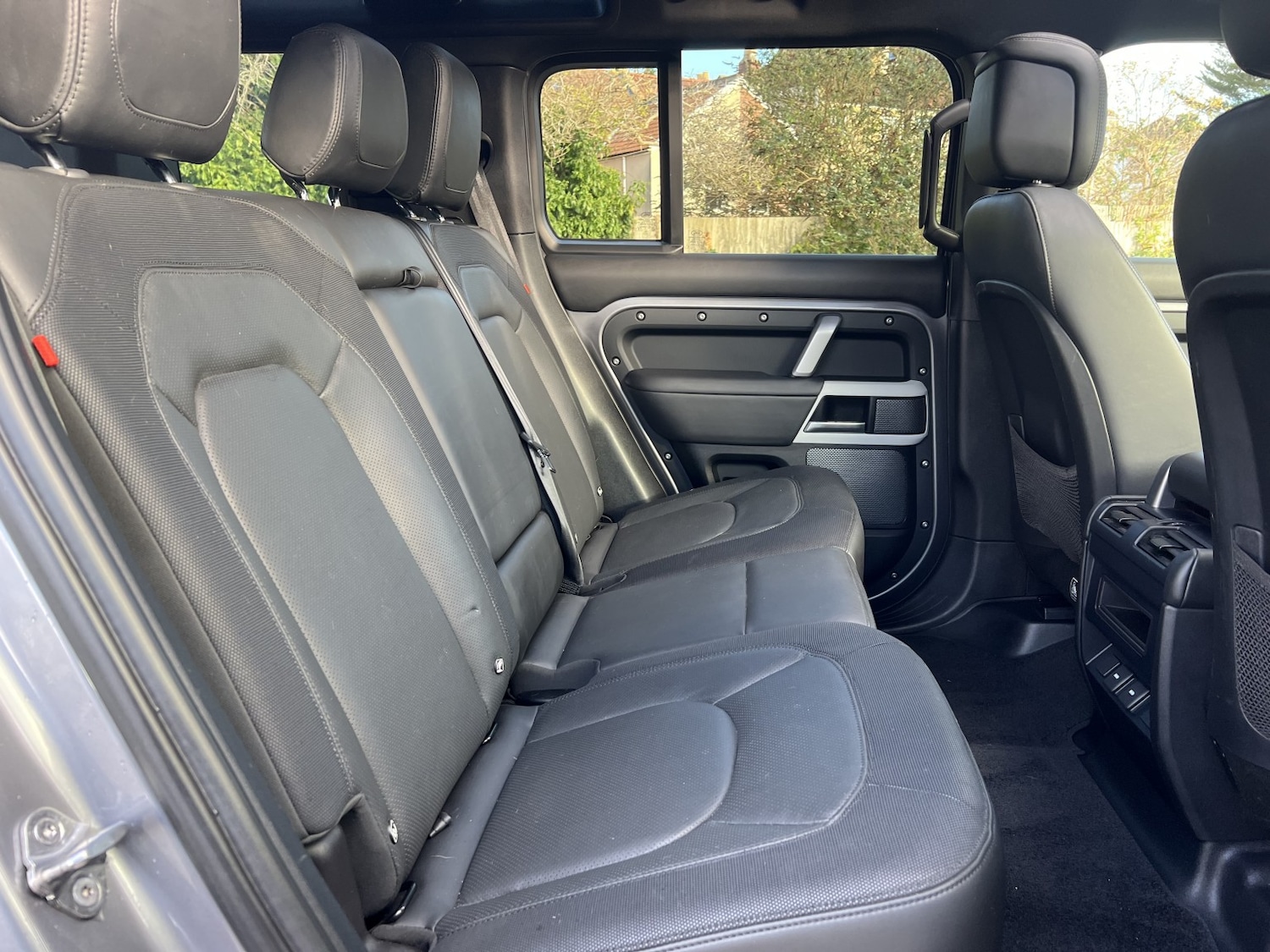 Used Land Rover Defender 110 2023 for sale - 76769802: Photo 27