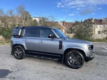 Used Land Rover Defender 110 2023 for sale - 76769802: Photo
