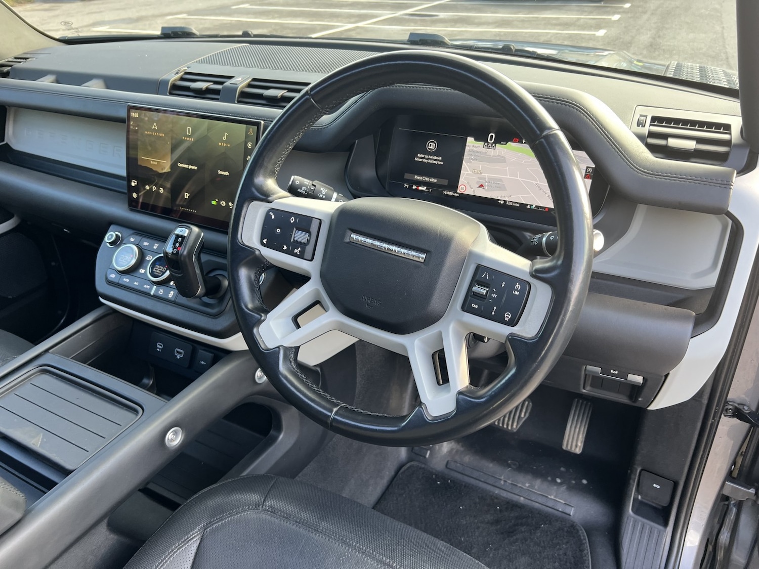 Used Land Rover Defender 110 2023 for sale - 76769802: Photo 32