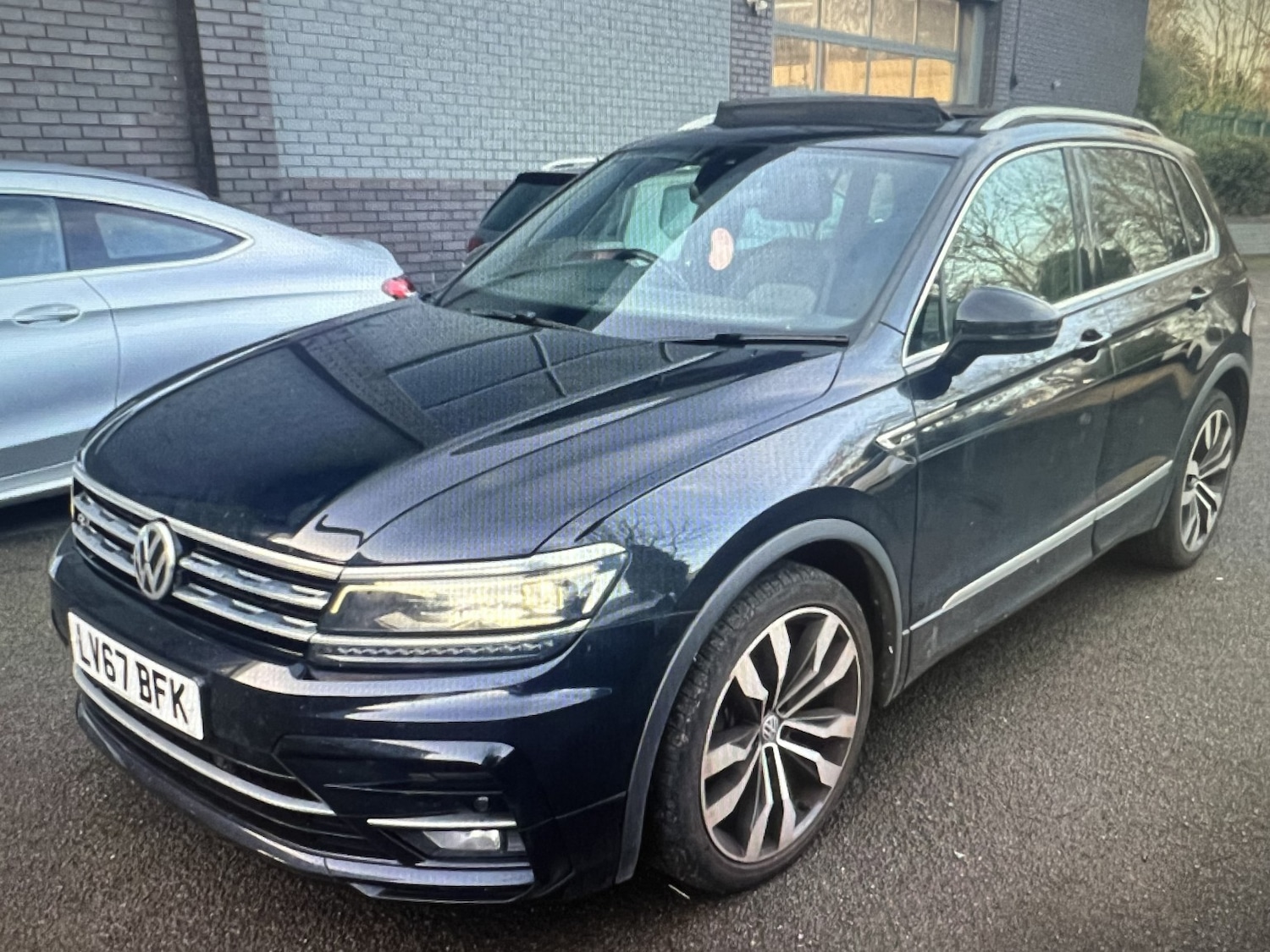 Used Volkswagen Tiguan 2017 for sale - 77508592: Photo 2