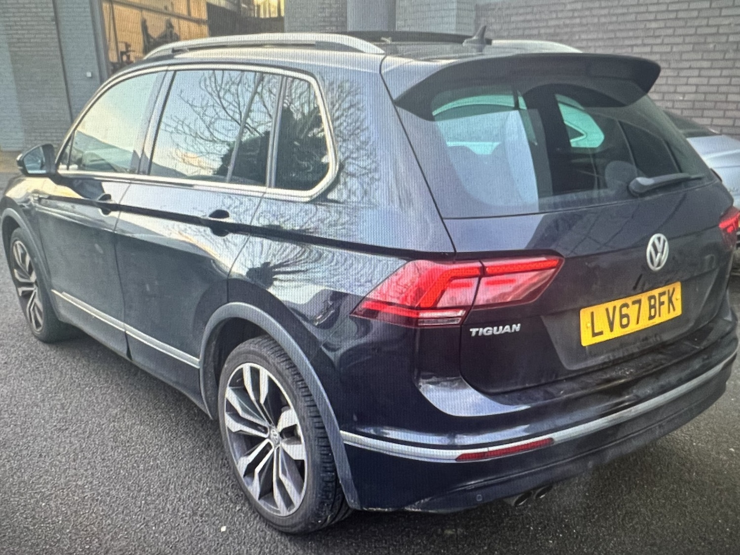 Used Volkswagen Tiguan 2017 for sale - 77508592: Photo 3