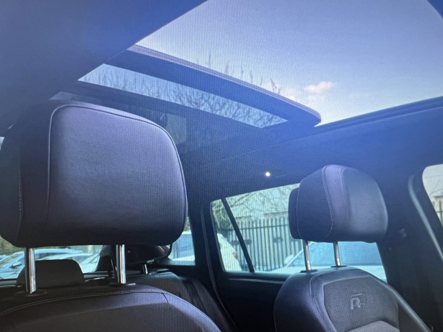 Used Volkswagen Tiguan 2017 for sale - 77508592: Photo 4