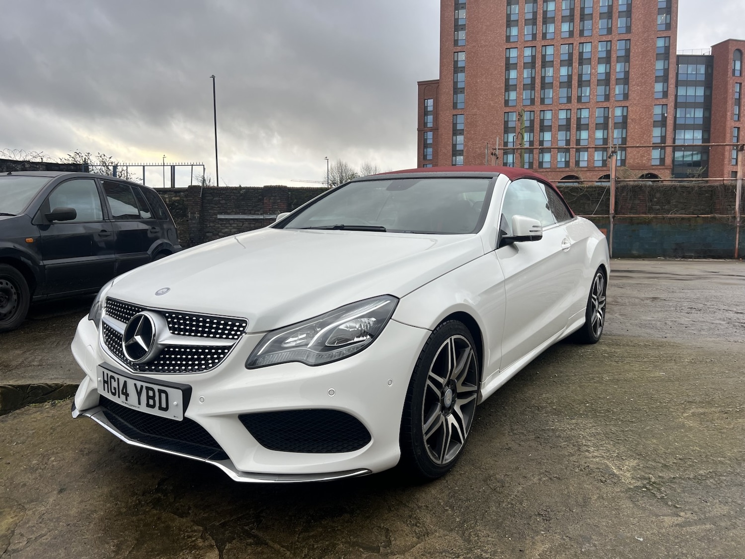 Used Mercedes-Benz E Class 2014 for sale - 77656198: Photo 2