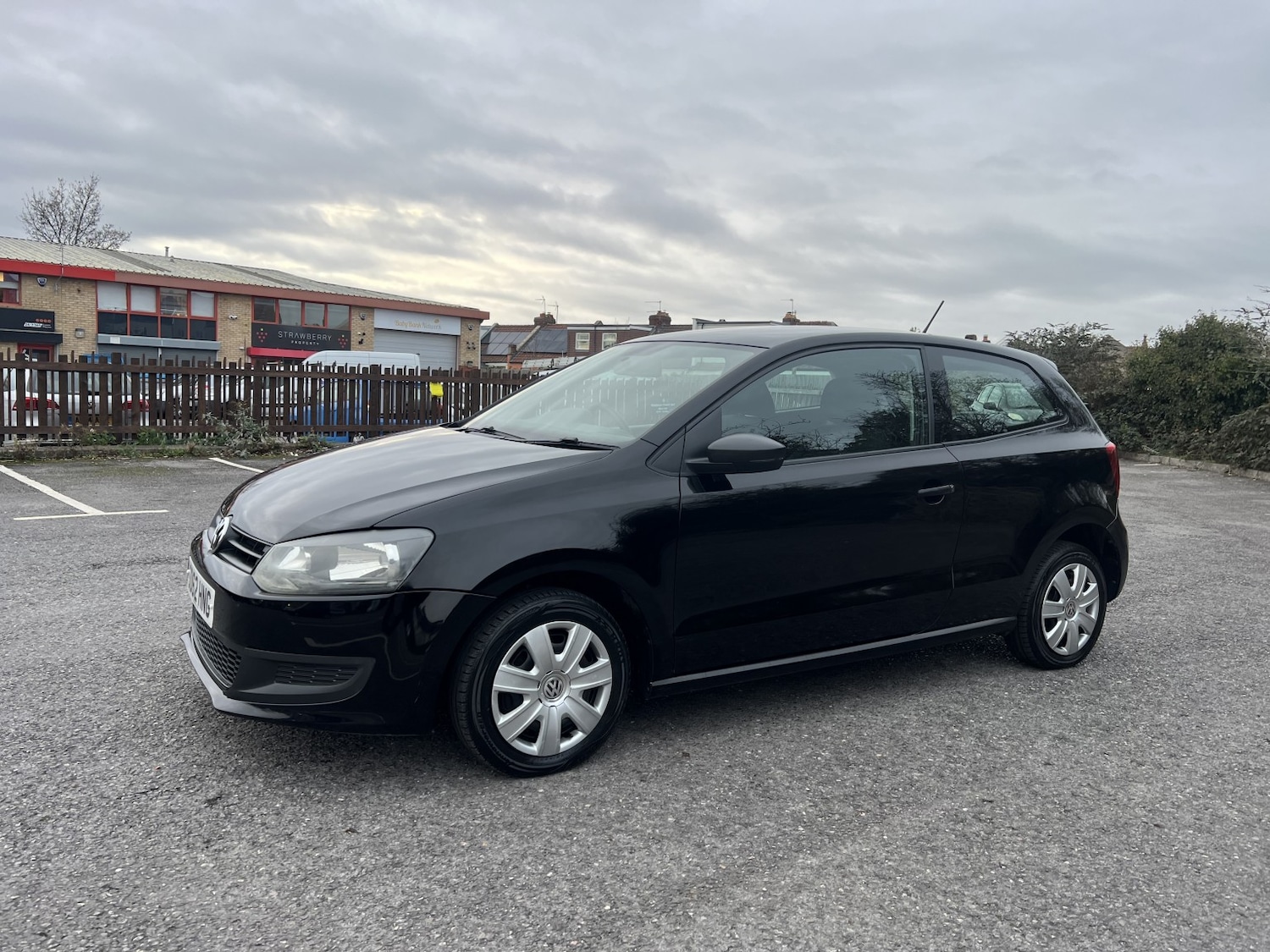 Used Volkswagen Polo 2012 for sale - 76794108: Photo 4