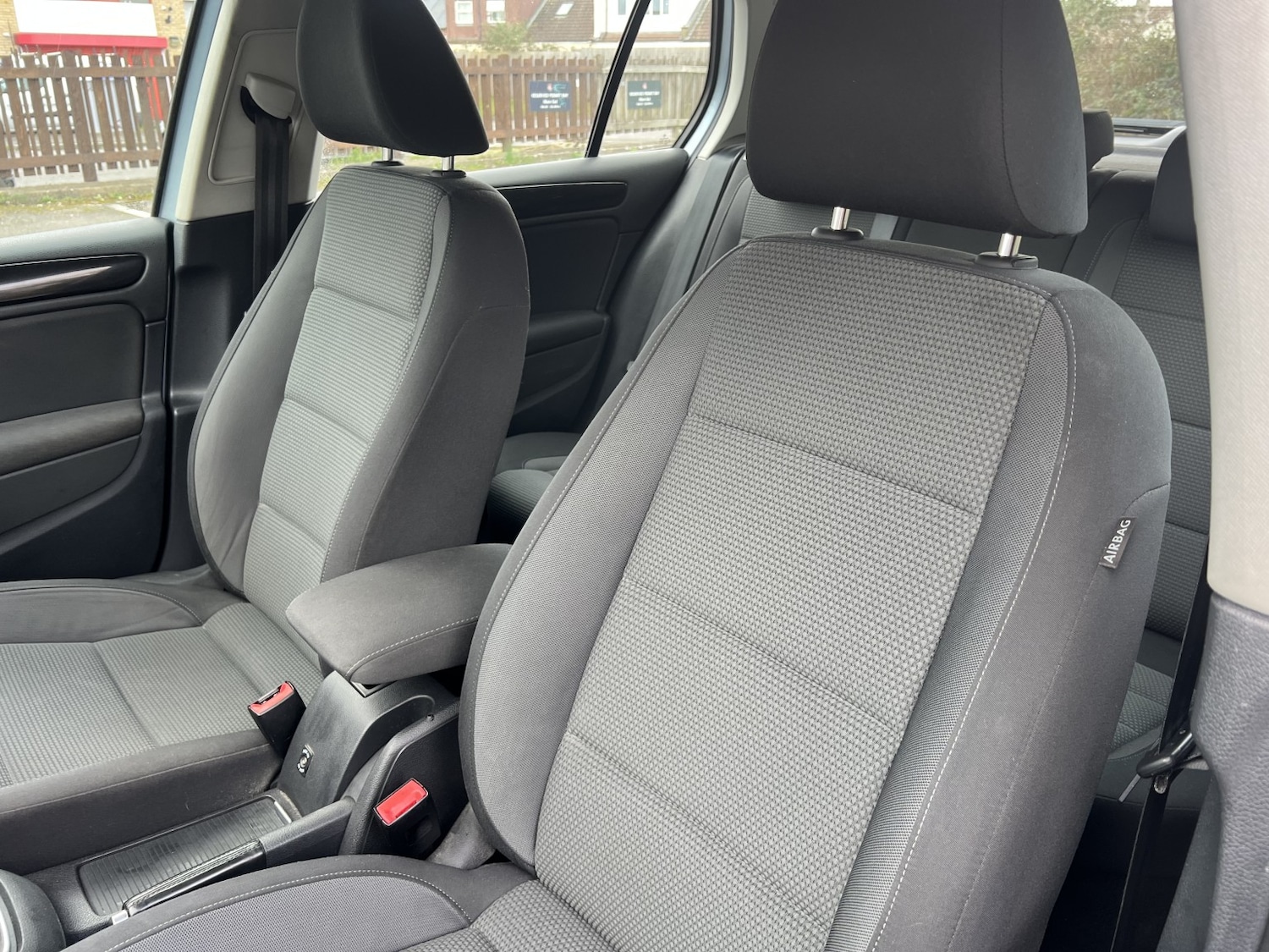 Used Volkswagen Golf 2011 for sale - 77709061: Photo 14