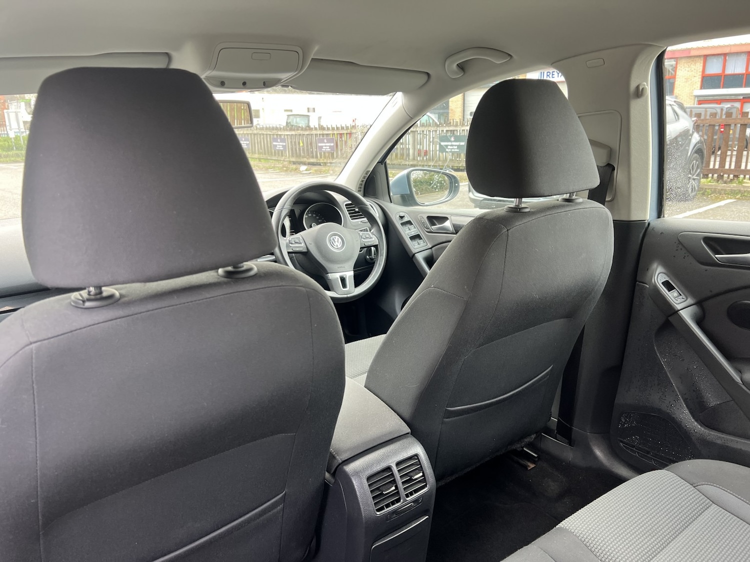 Used Volkswagen Golf 2011 for sale - 77709061: Photo 16