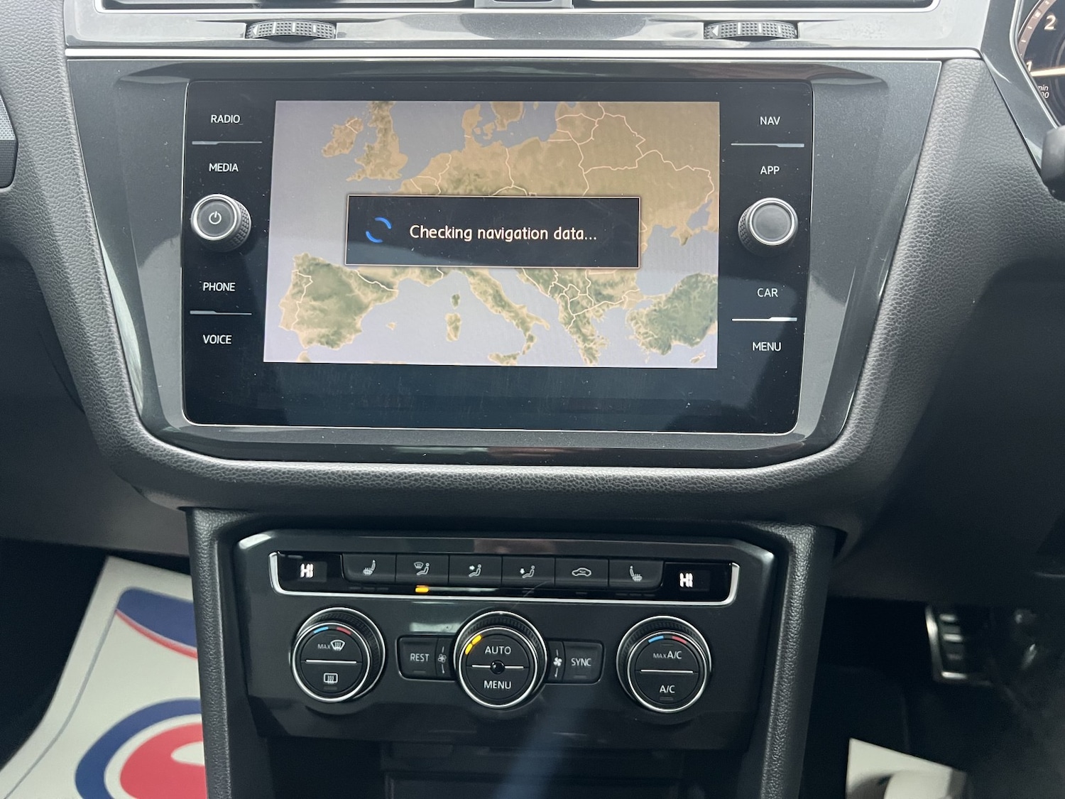 Used Volkswagen Tiguan 2017 for sale - 77991668: Photo 31