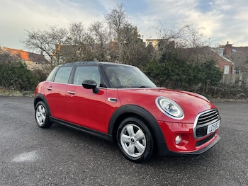 Used MINI Hatch 2019 for sale - 77140763: Photo