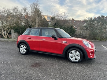 Used MINI Hatch 2019 for sale - 77140763: Photo