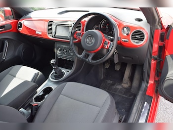 Used Volkswagen Beetle 2014 for sale - 79012284: Photo