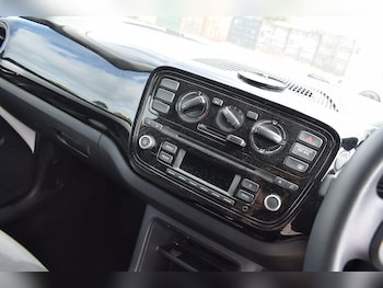 Used Volkswagen up! 2014 for sale - 79373363: Photo