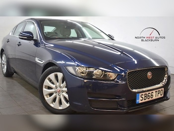 Used Jaguar XE 2016 for sale - 78934822: Photo