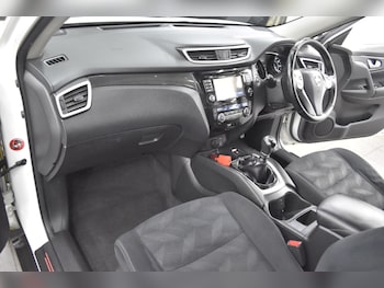 Used Nissan X-Trail 2015 for sale - 78935210: Photo
