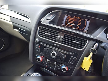 Used Audi A4 2013 for sale - 79279100: Photo