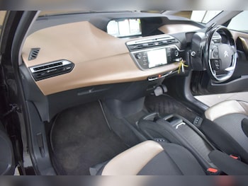 Used Citroen C4 Picasso 2016 for sale - 78965850: Photo