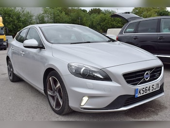 Used Volvo V40 2015 for sale - 78965269: Photo