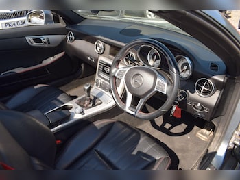 Used Mercedes-Benz SLK 2012 for sale - 79248163: Photo