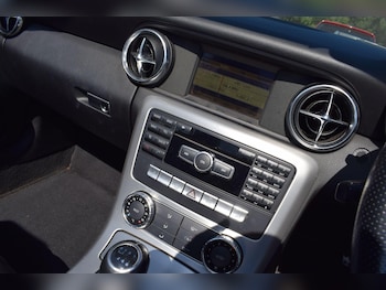 Used Mercedes-Benz SLK 2012 for sale - 79248163: Photo