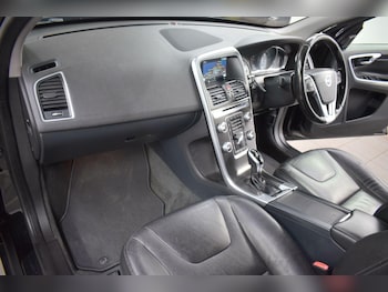 Used Volvo XC60 2015 for sale - 78934013: Photo