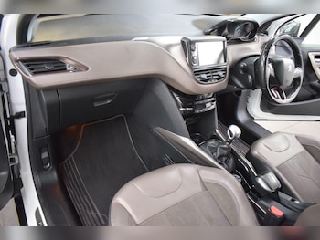 Used Peugeot 2008 2013 for sale - 79132981: Photo