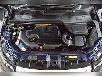 Used Land Rover Discovery Sport 2016 for sale - 79279525: Photo