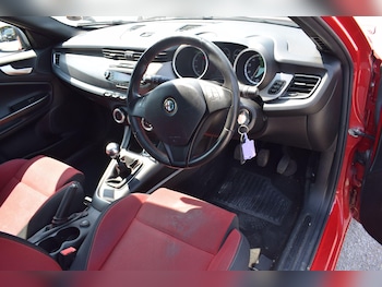 Used Alfa Romeo Giulietta 2013 for sale - 79039450: Photo