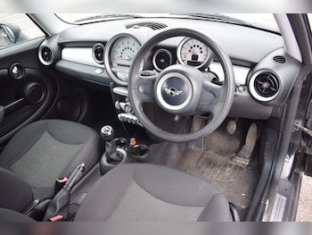 Used MINI Hatch 2010 for sale - 78965643: Photo