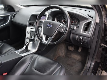Used Volvo XC60 2017 for sale - 78934913: Photo