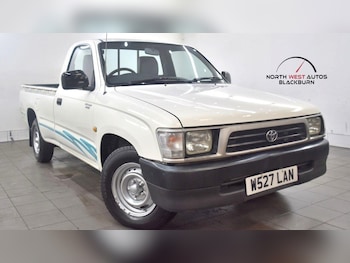 Used Toyota Hilux 2000 for sale - 78935249: Photo