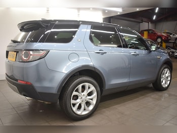 Used Land Rover Discovery Sport 2018 for sale - 78934276: Photo