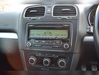 Used Volkswagen Golf 2010 for sale - 78934266: Photo
