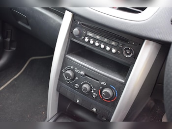 Used Peugeot 207 2012 for sale - 78934265: Photo