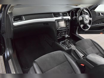 Used Skoda Superb 2009 for sale - 79532883: Photo