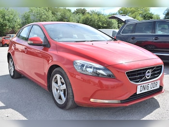 Used Volvo V40 2016 for sale - 79012701: Photo