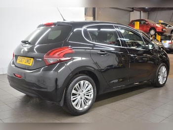 Used Peugeot 208 2017 for sale - 78965531: Photo