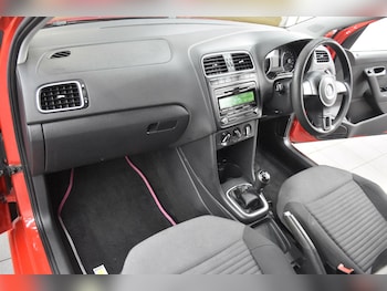 Used Volkswagen Polo 2013 for sale - 78935282: Photo