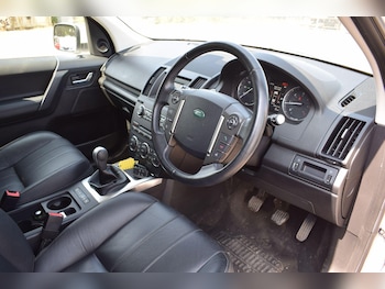 Used Land Rover Freelander 2013 for sale - 79237237: Photo