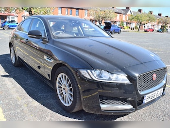 Used Jaguar XF 2016 for sale - 78935090: Photo