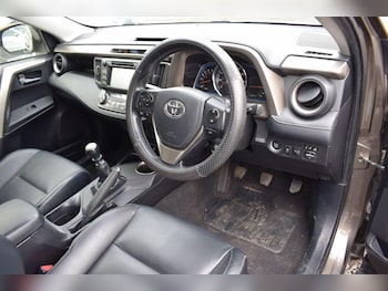 Used Toyota RAV4 2014 for sale - 79373459: Photo