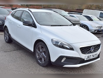 Used Volvo V40 2015 for sale - 78933710: Photo