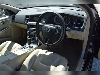 Used Volvo S60 2011 for sale - 79132450: Photo