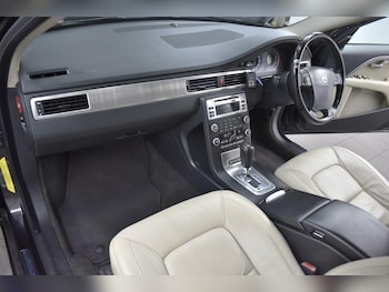 Used Volvo V70 2008 for sale - 78934787: Photo