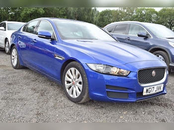 Used Jaguar XE 2017 for sale - 79374714: Photo