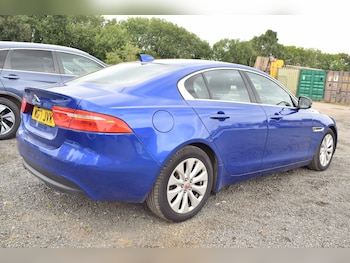 Used Jaguar XE 2017 for sale - 79374714: Photo