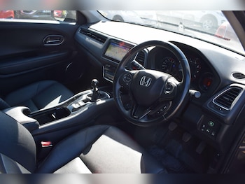 Used Honda HR-V 2016 for sale - 79236279: Photo