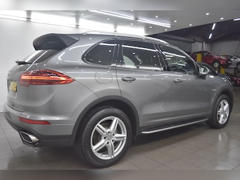 Used Porsche Cayenne 2014 for sale - 78934256: Photo