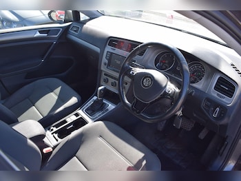 Used Volkswagen Golf 2015 for sale - 79247602: Photo