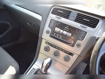 Used Volkswagen Golf 2015 for sale - 79247602: Photo