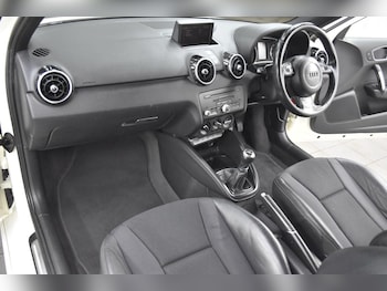 Used Audi A1 2011 for sale - 78935189: Photo